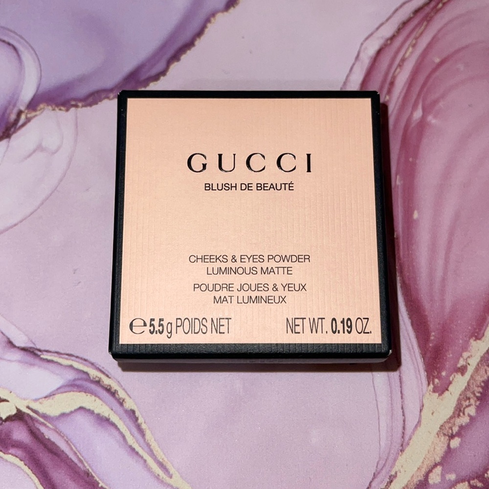 Gucci Blush de Beauté Cheeks & Eyes Powder